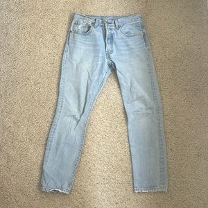 Levi’s 501 denim jeans skinny straight leg light wash